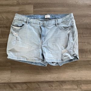 Plus size shorts, stretchy light wash, size 26